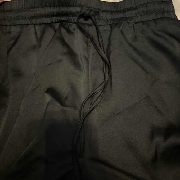 Women’s Black satin feel jogger pant - Picture 8 of 8